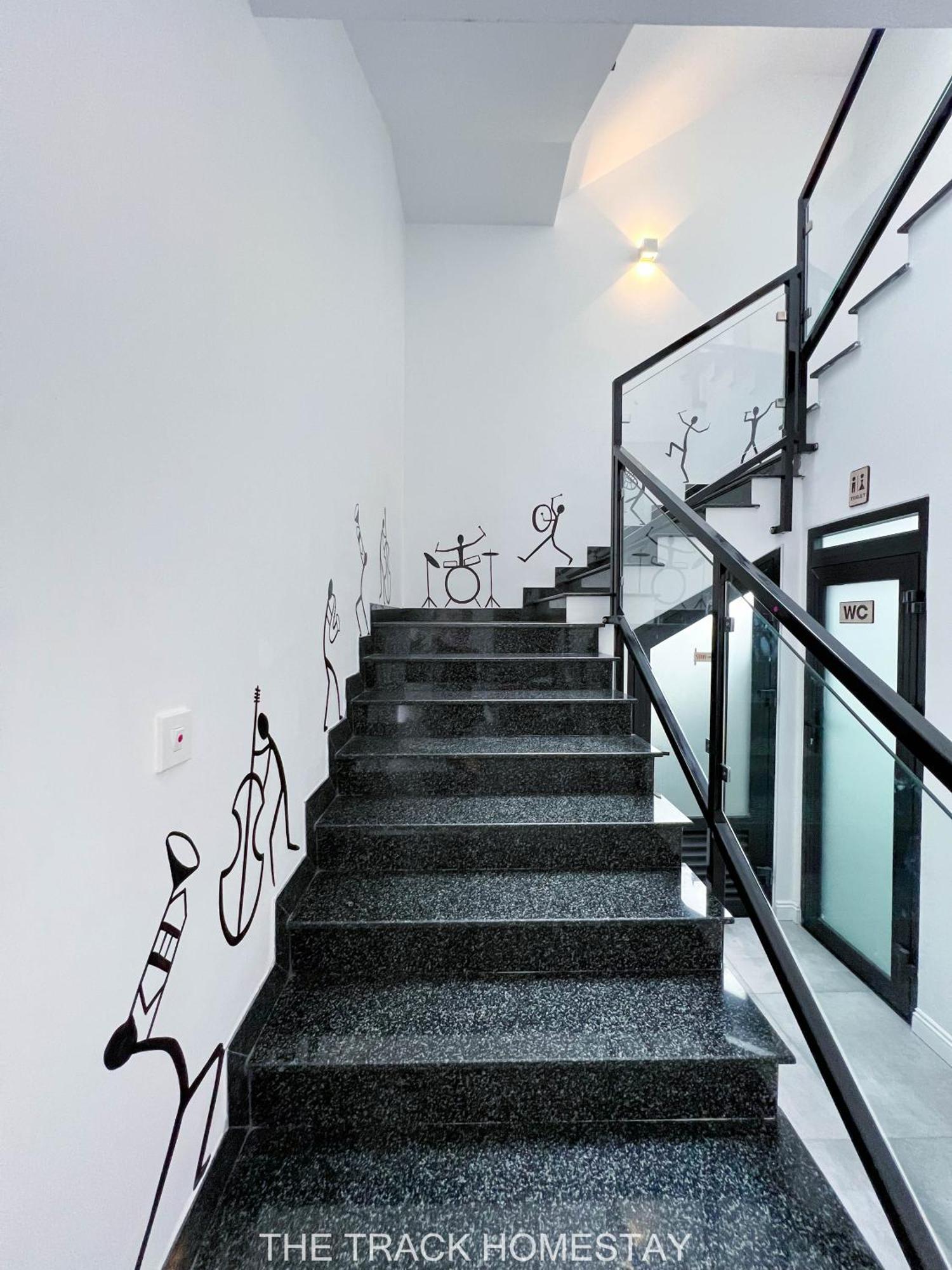 The Track Homestay - Near Bai Dai Beach Cam Lam Exterior foto